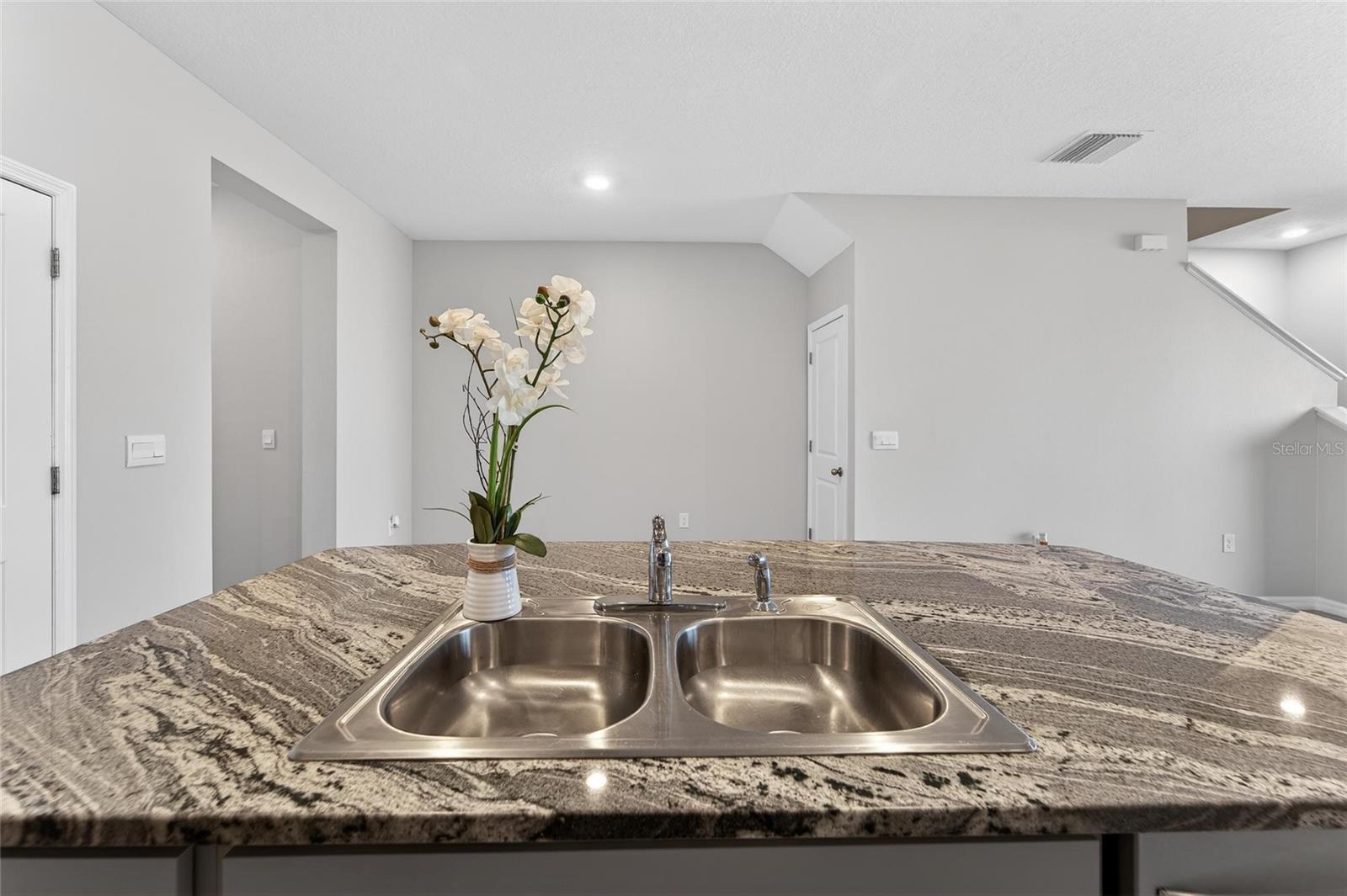 MANGROVE POINT PH 1 - Residential