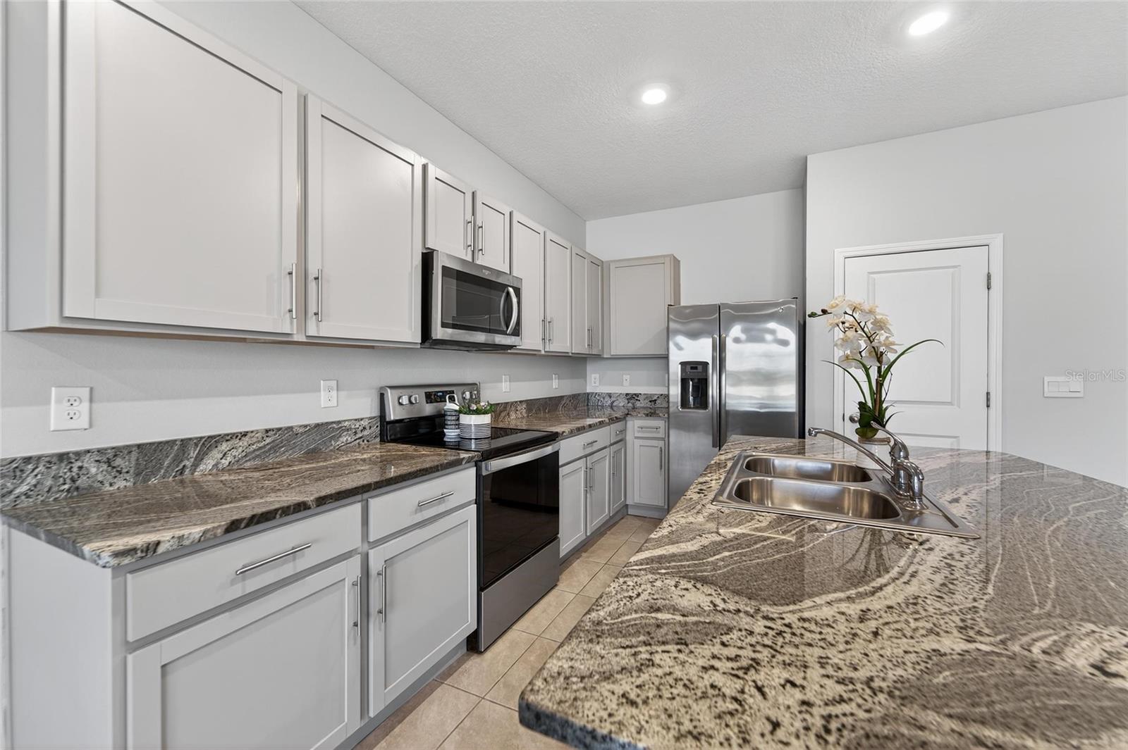 188 MANGROVE SHADE CIRCLE