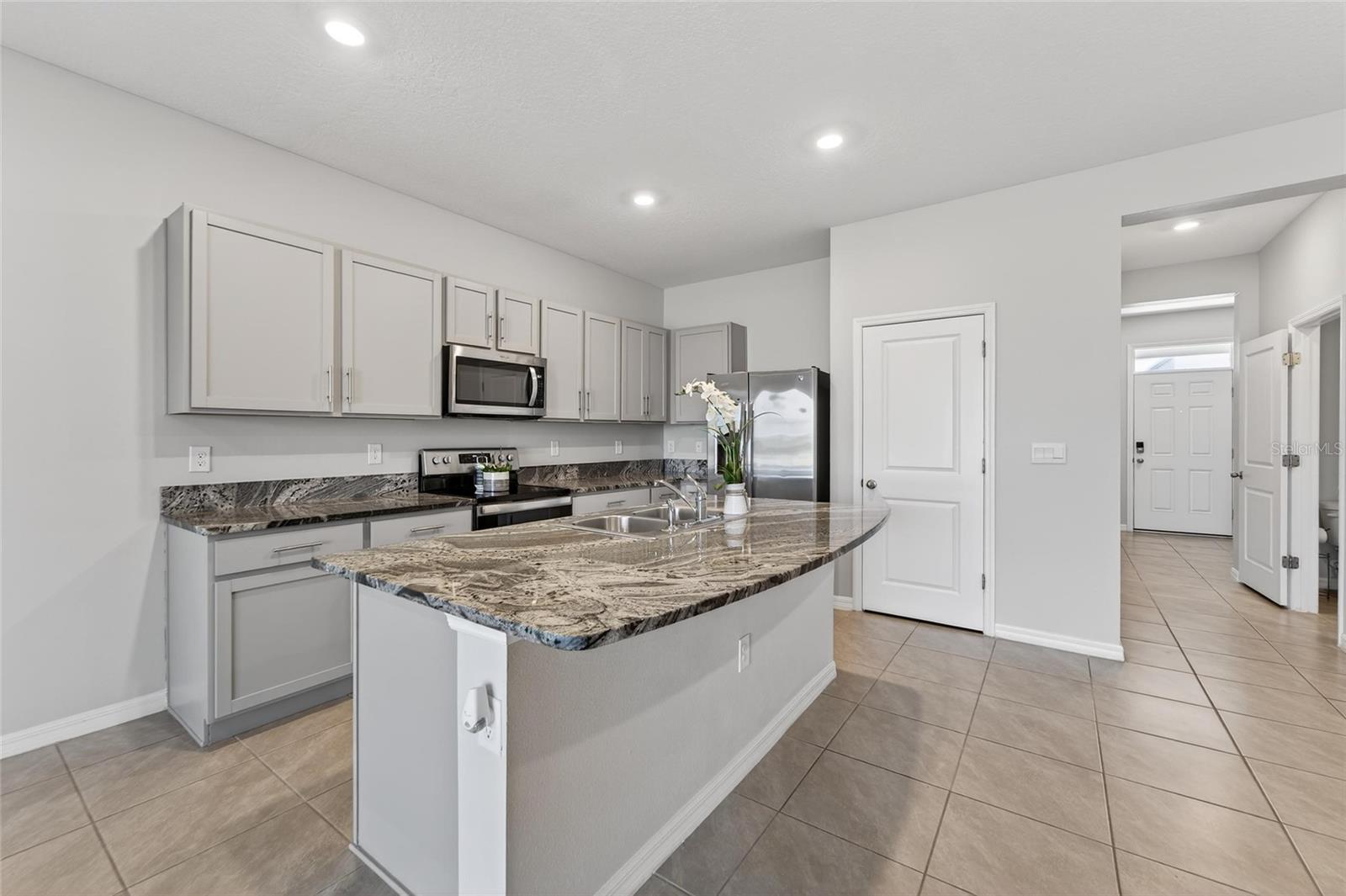 MANGROVE POINT PH 1 - Residential