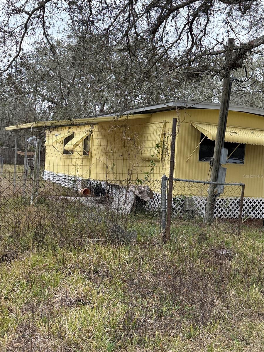 MOON LAKE ESTATES - Residential