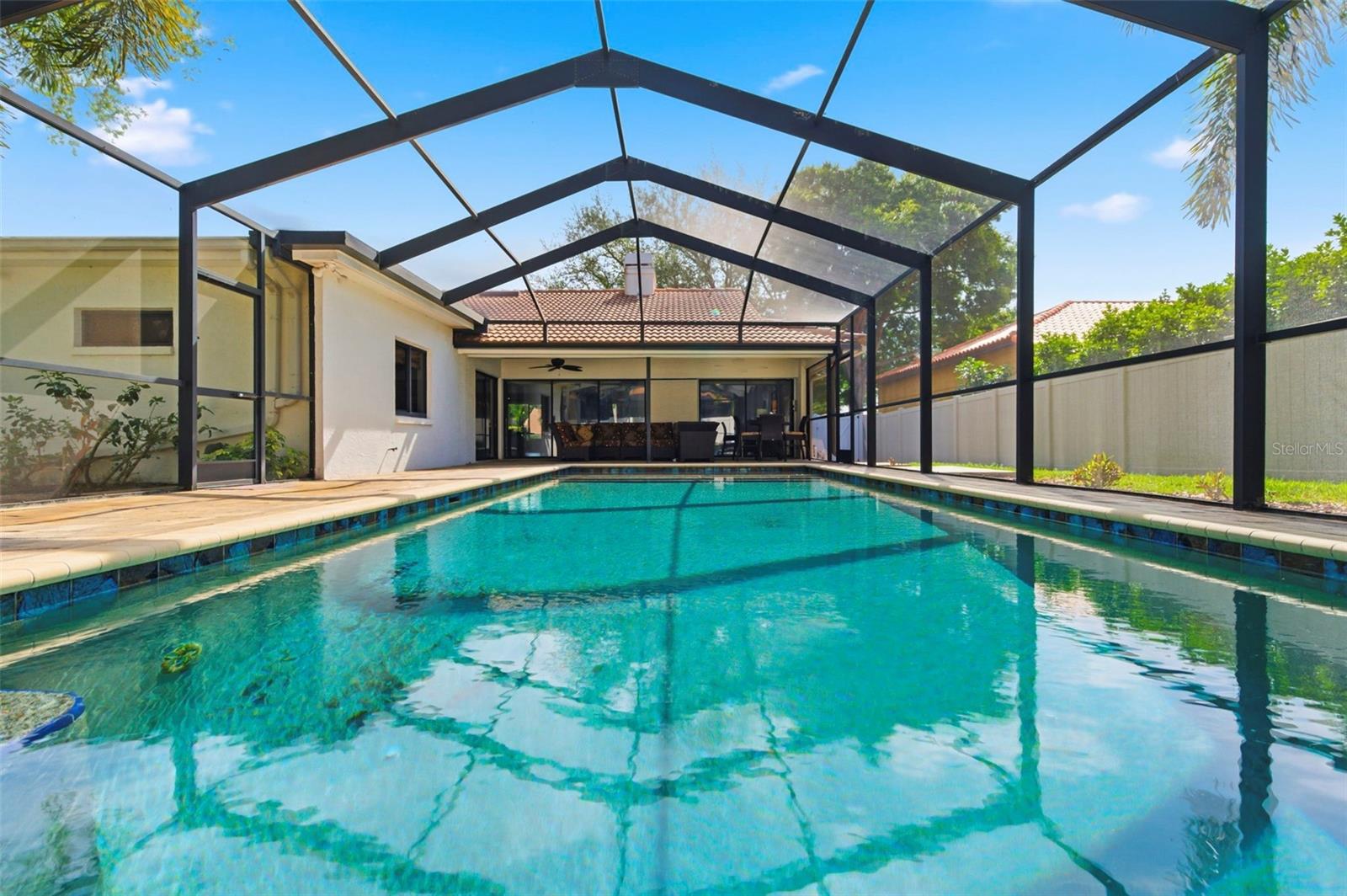 COUNTRYPARK - Residential