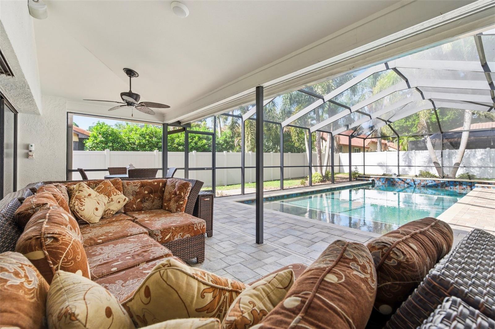 COUNTRYPARK - Residential