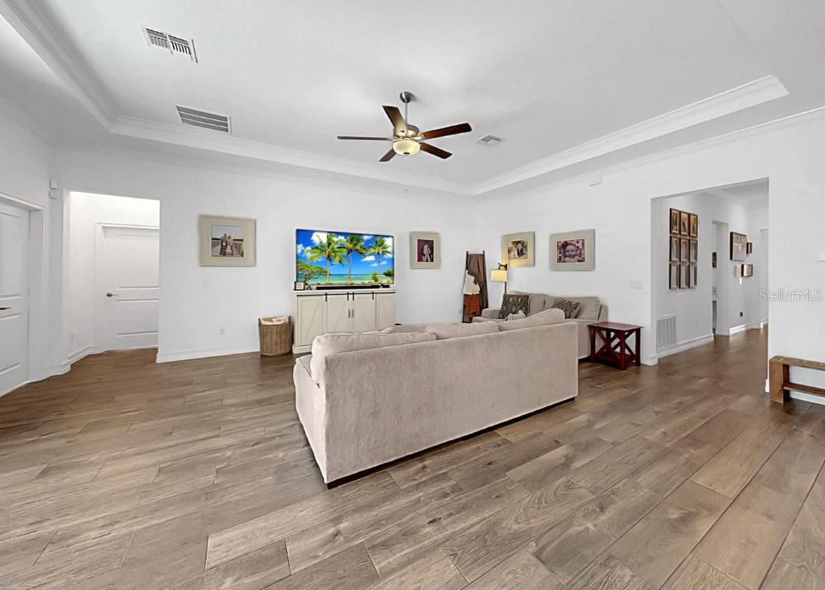 TRIPLE CRK VILLAGE R - Residential