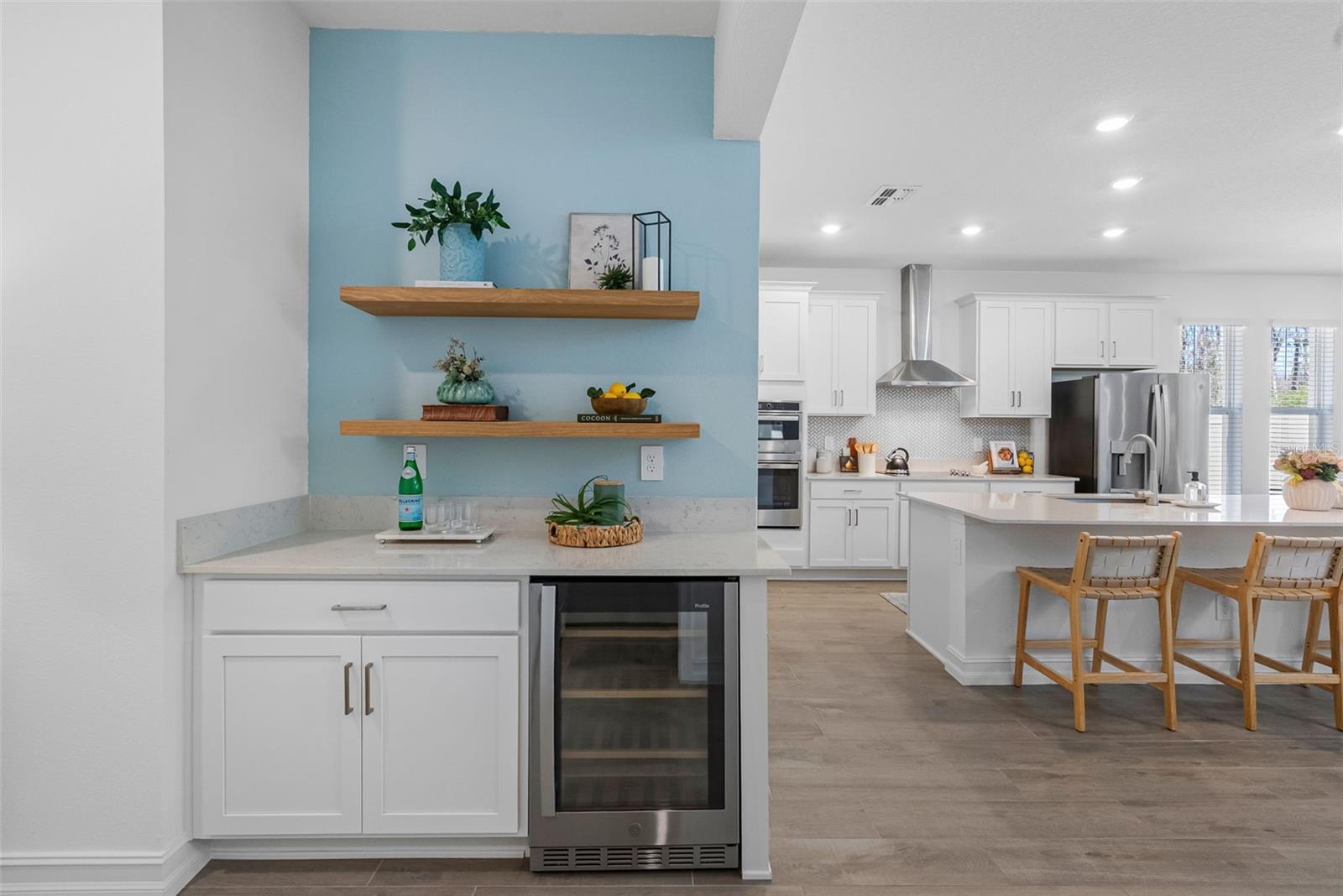 LAKE PEARL - Residential