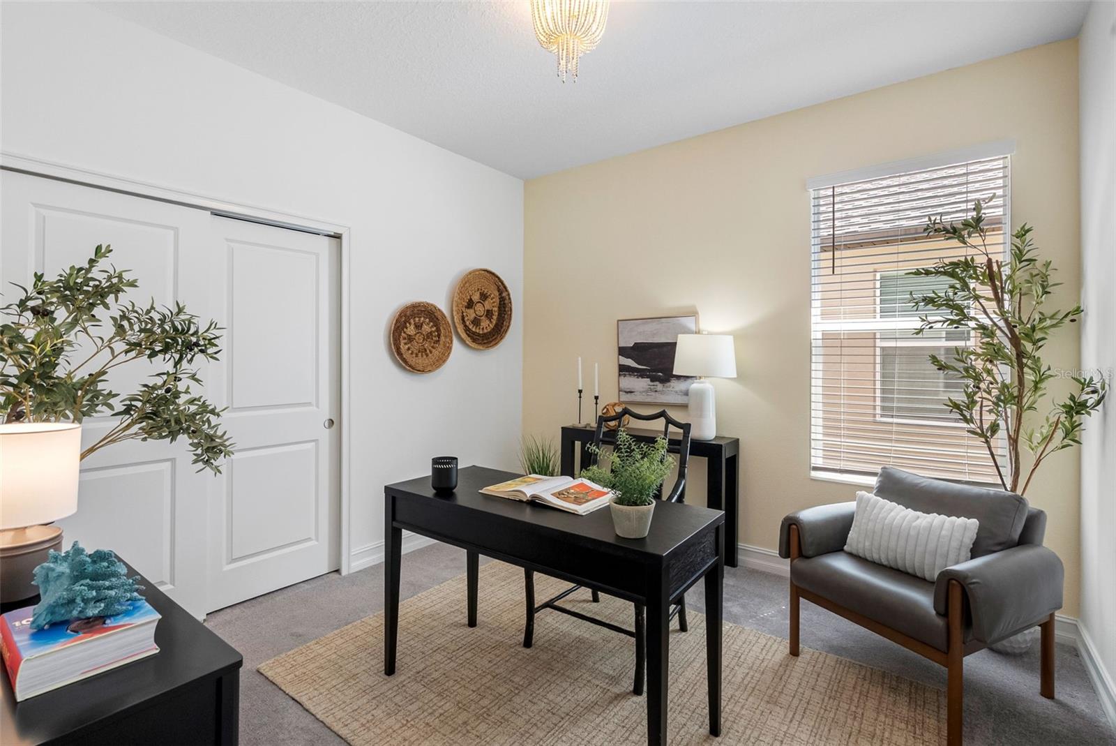 LAKE PEARL - Residential