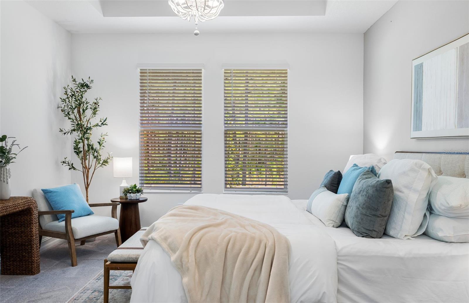 LAKE PEARL - Residential