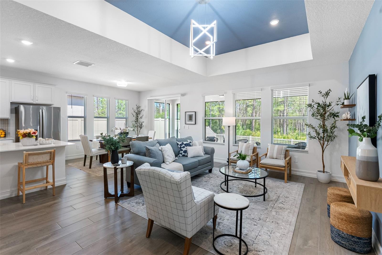 LAKE PEARL - Residential