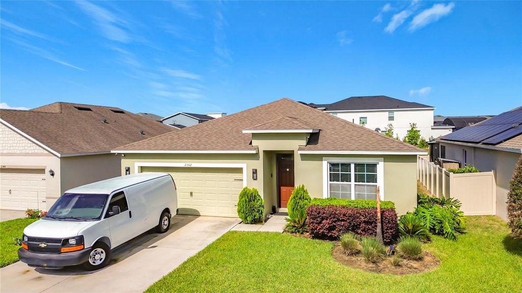 Photo of 2352 White Poppy Drive, Kissimmee, FL 34747 (MLS # O6402216)