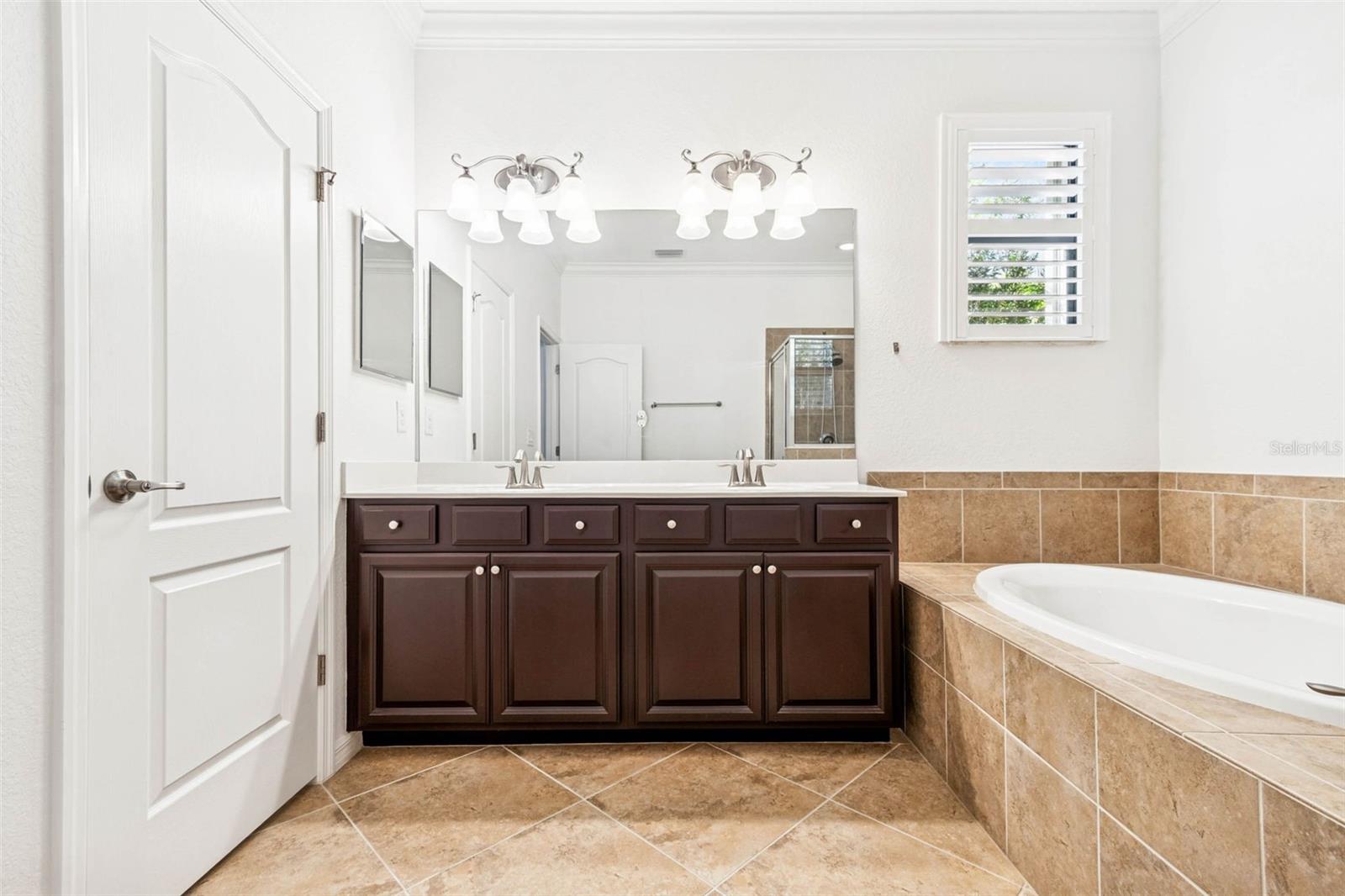 GRAN PARADISO PH 1 - Residential