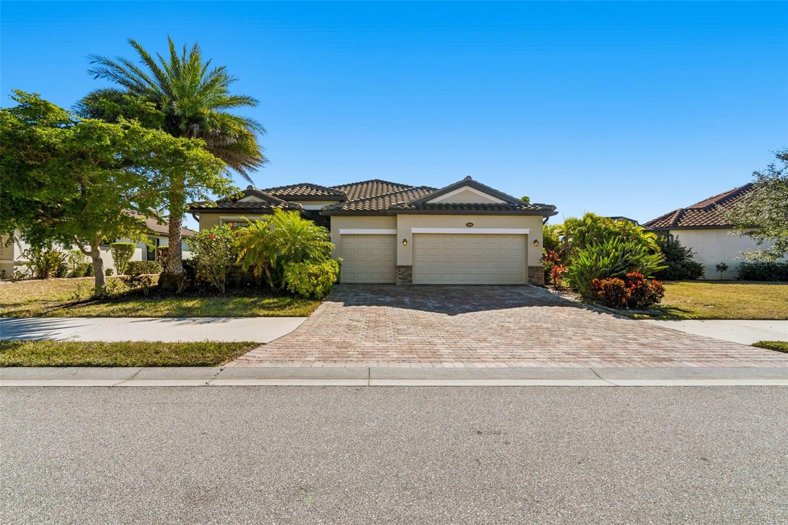 GRAN PARADISO PH 1 - Residential