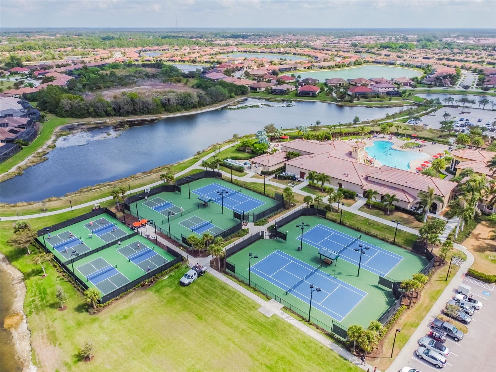 GRAN PARADISO PH 1 - Residential