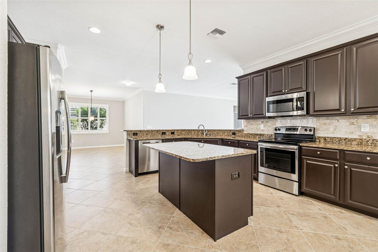 GRAN PARADISO PH 1 - Residential