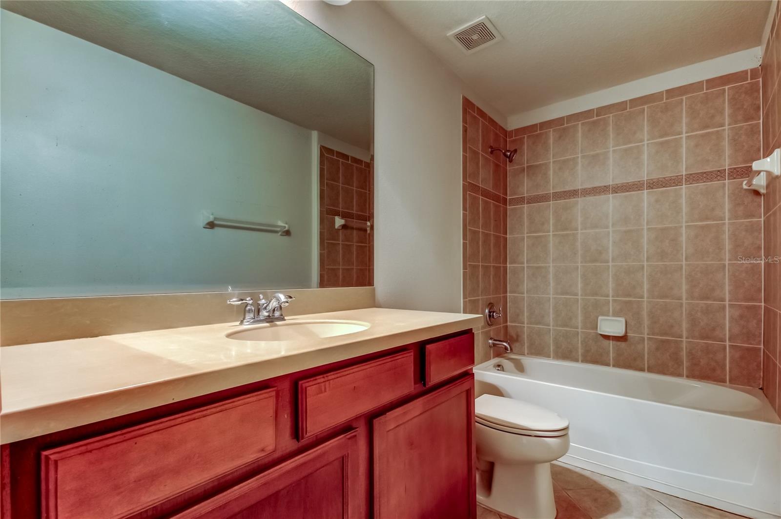 SUNCOAST LAKES PH 02 - Residential