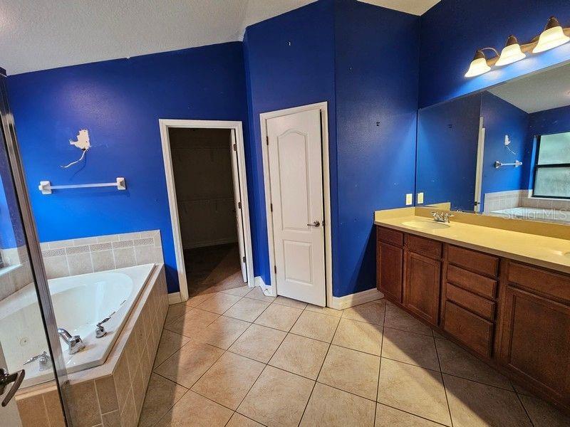 SUNCOAST LAKES PH 02 - Residential