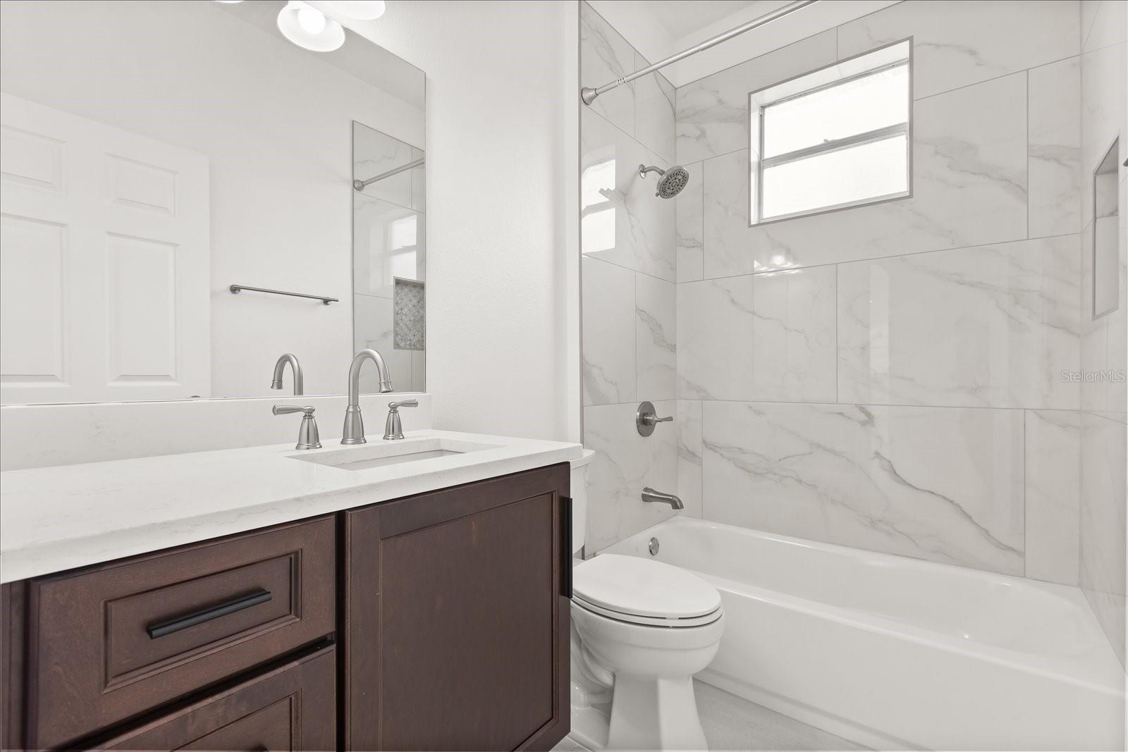 UNIVERSITY ESTS UT 1 - Residential