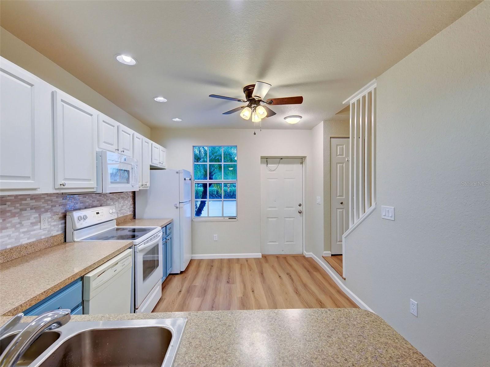 PEBBLE EAST TWNHMS - Residential