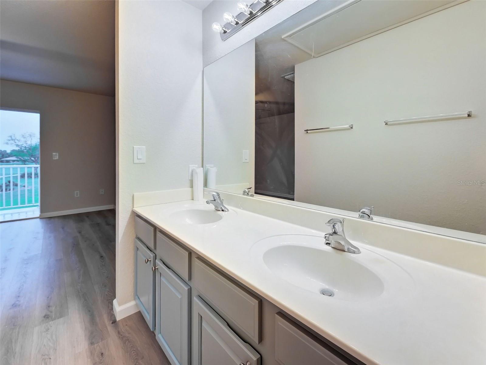 PEBBLE EAST TWNHMS - Residential