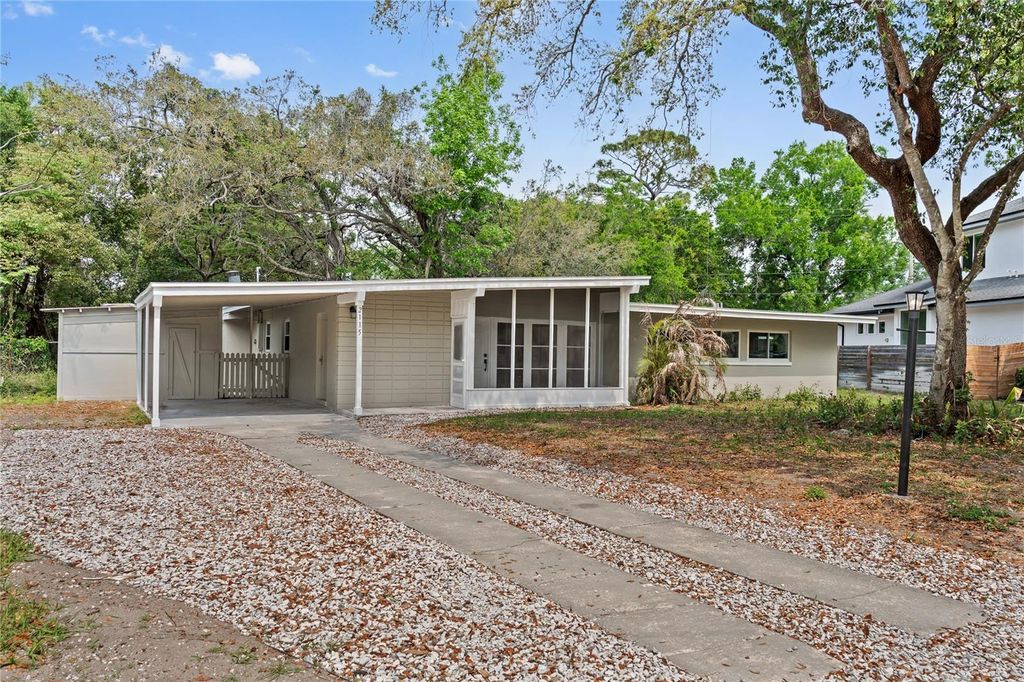 Photo of 2115 Sycamore Drive, Winter Park, FL 32789 (MLS # O6398548)