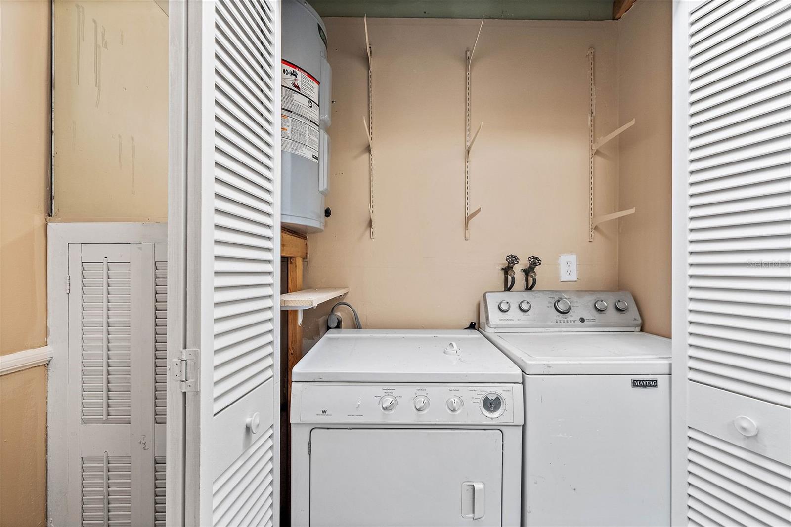 HARGRAVES SUB - Residential Lease