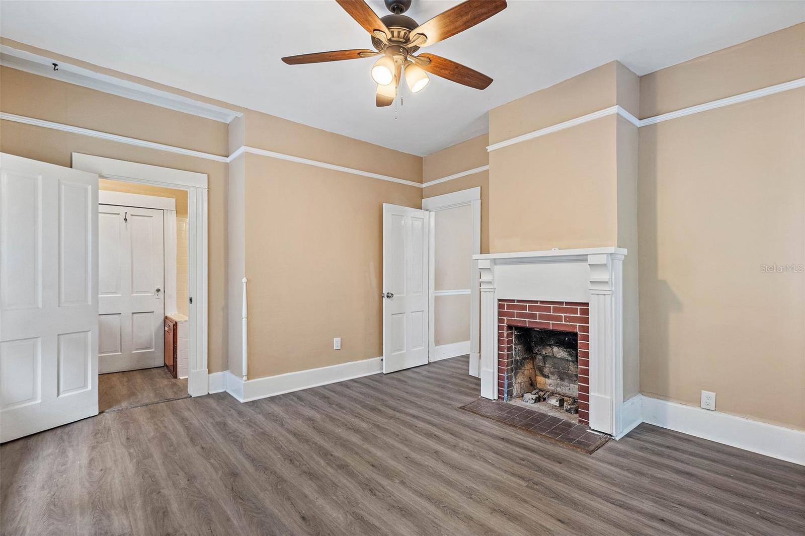 HARGRAVES SUB - Residential Lease