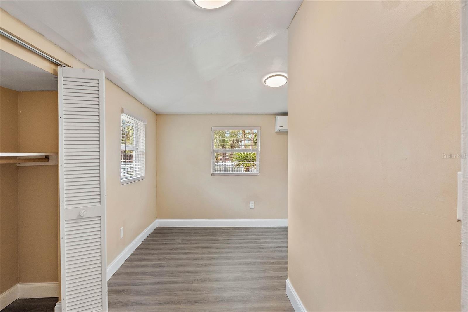 HARGRAVES SUB - Residential Lease