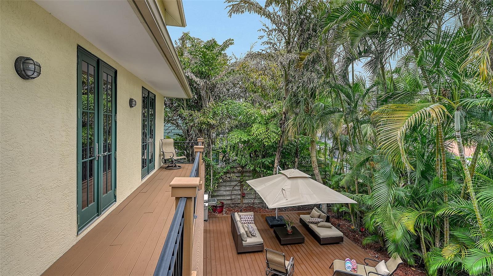 SIESTA BEACH - Residential