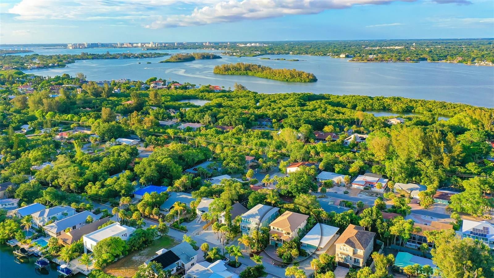 SIESTA BEACH - Residential