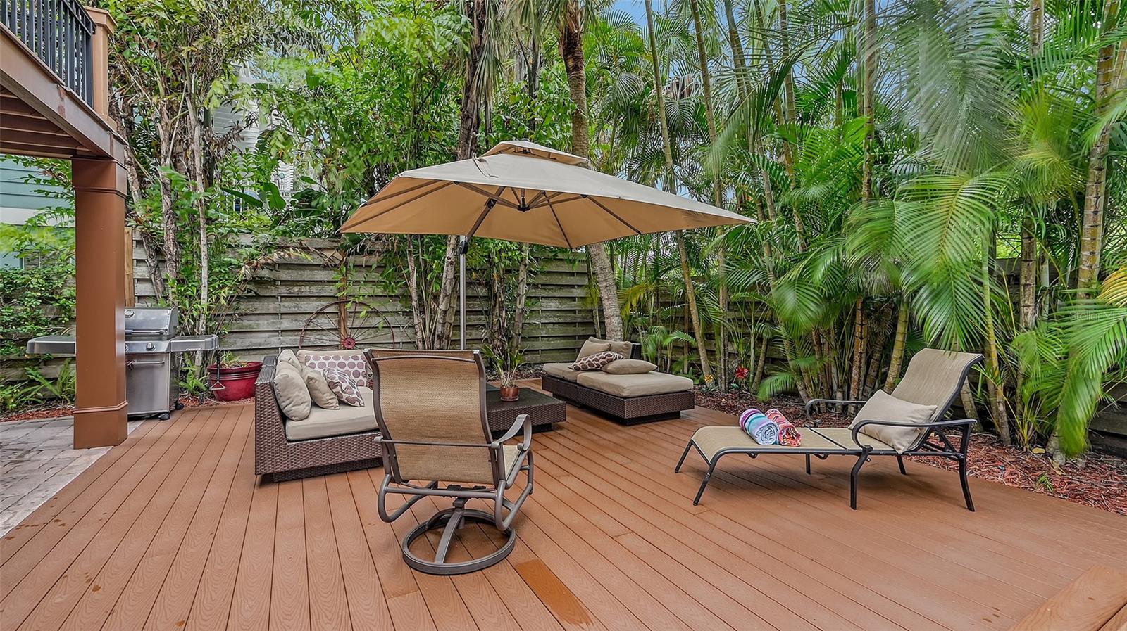 SIESTA BEACH - Residential