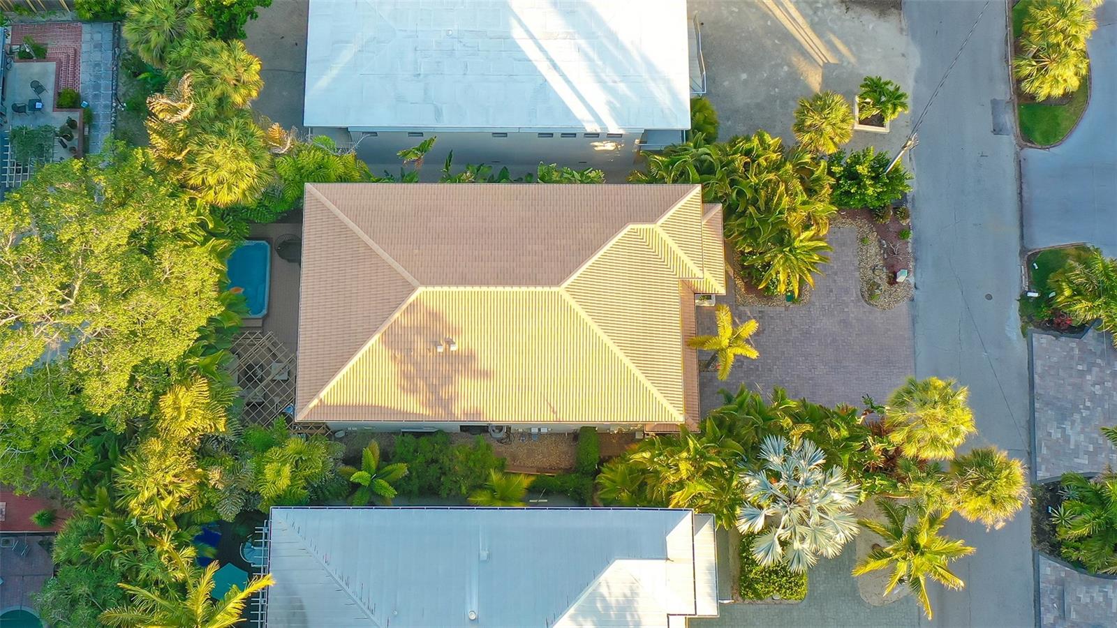 SIESTA BEACH - Residential