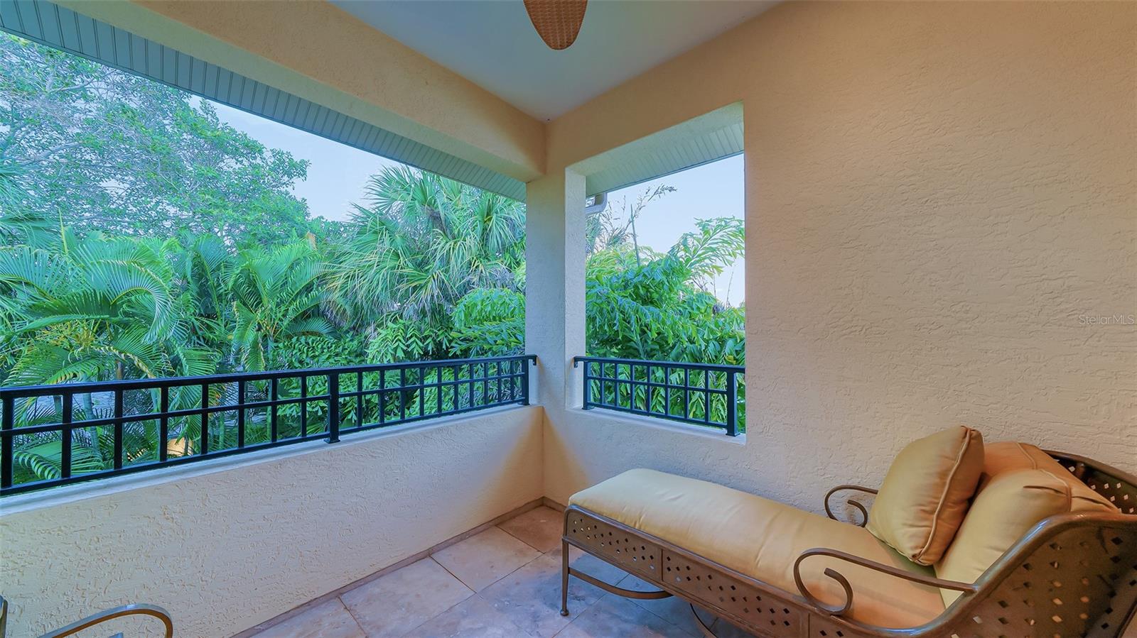 SIESTA BEACH - Residential