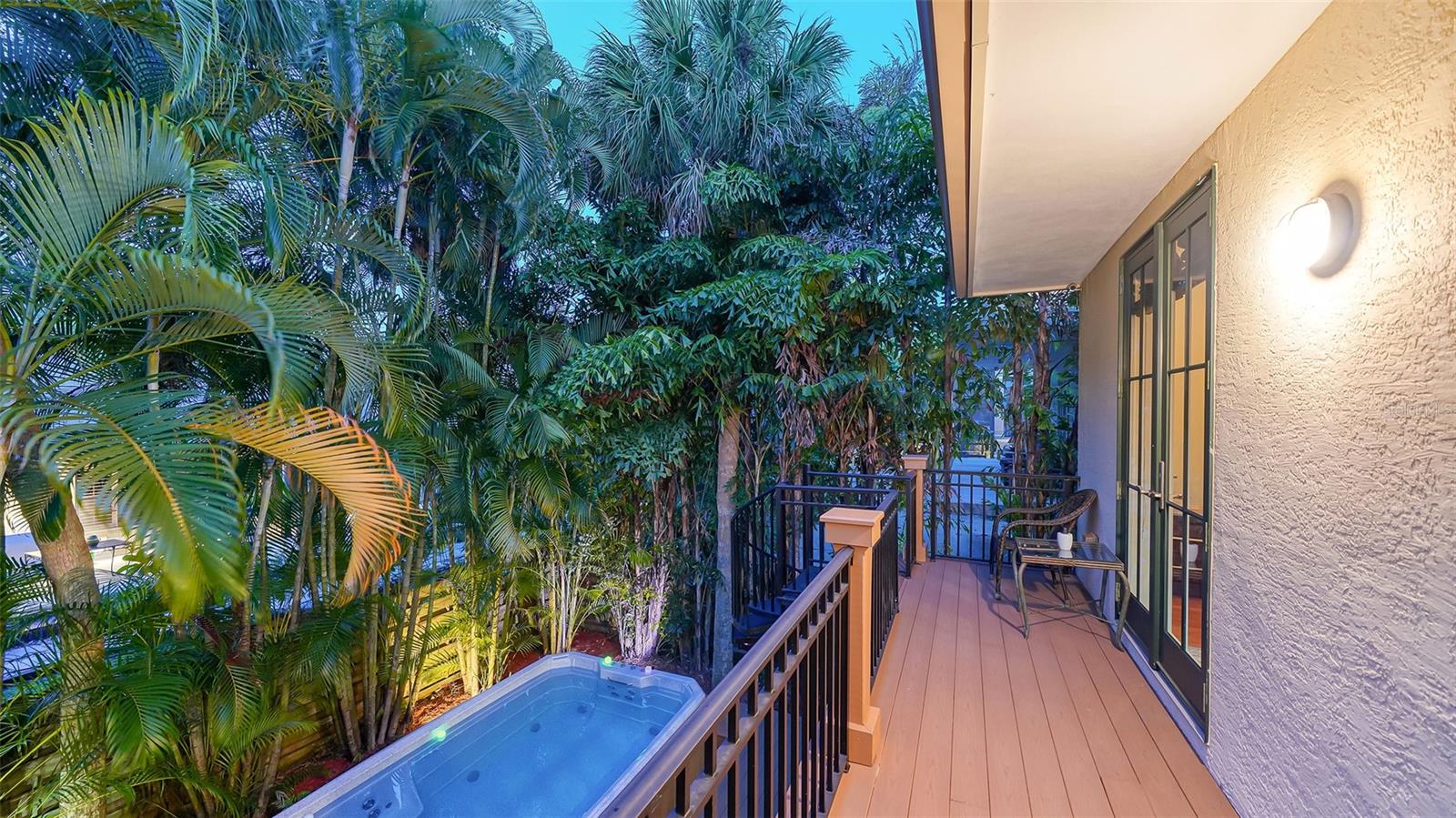 SIESTA BEACH - Residential