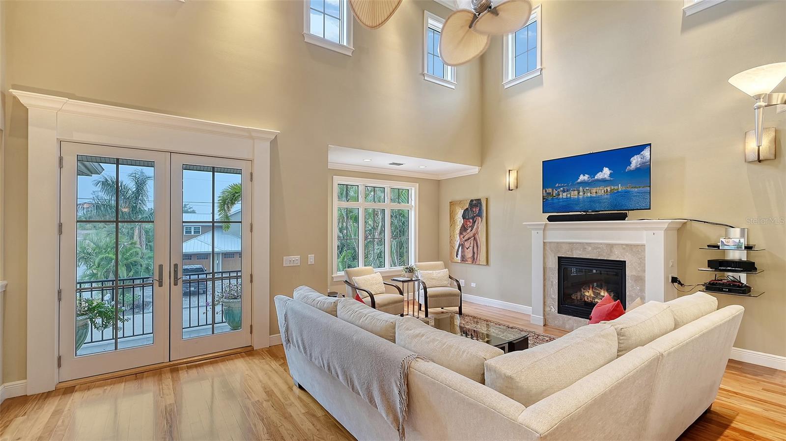 SIESTA BEACH - Residential