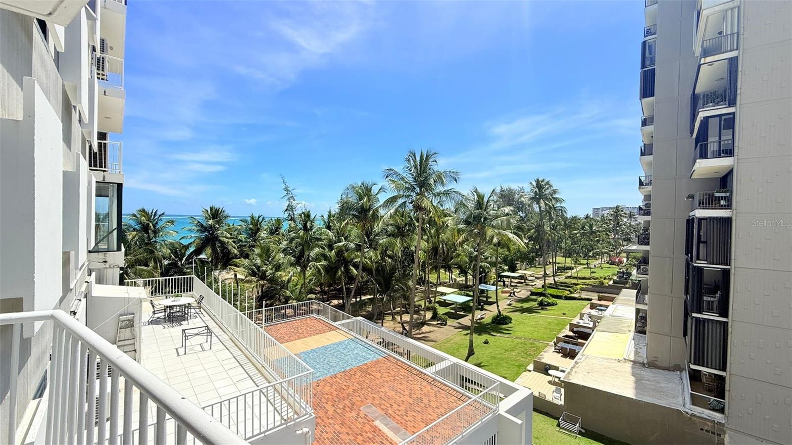 CATILLO DEL MAR - Residential