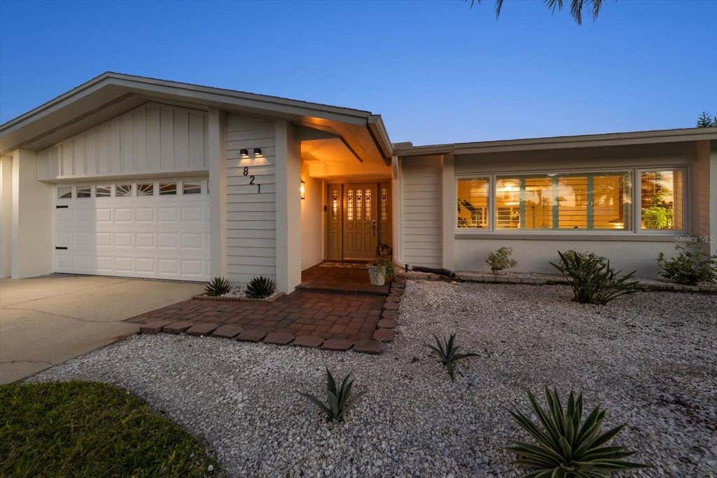 Photo of 821 Jacaranda Drive, Largo, FL 33770 (MLS # TB8539558)