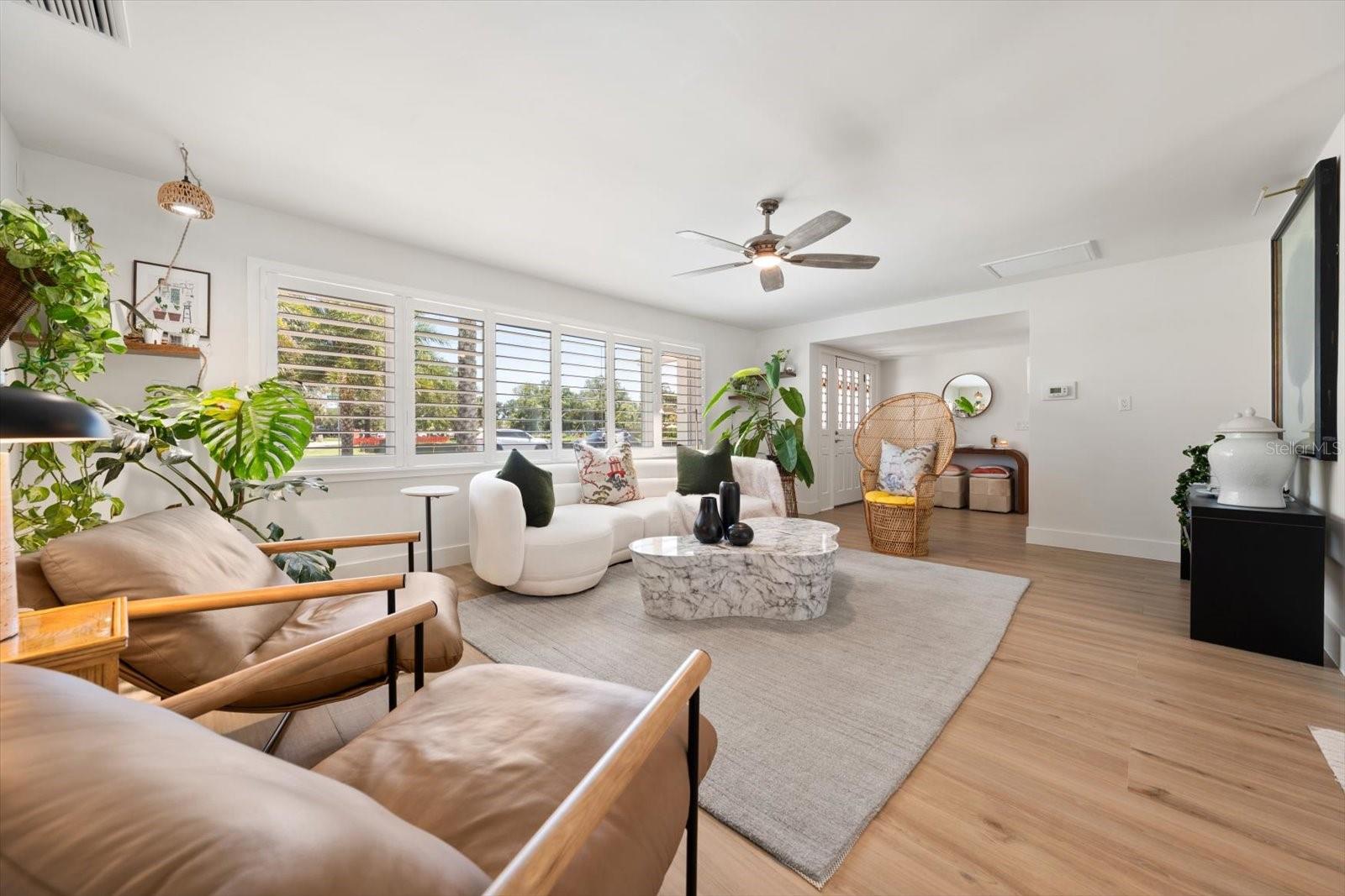 821 JACARANDA DRIVE