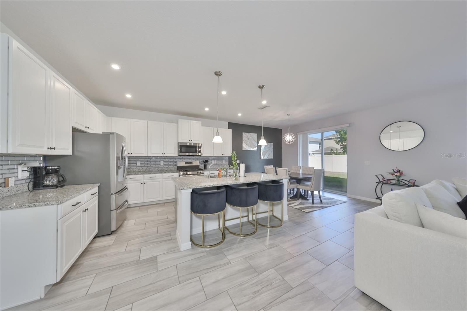 LUCAYA LAKE CLUB PH 4A - Residential