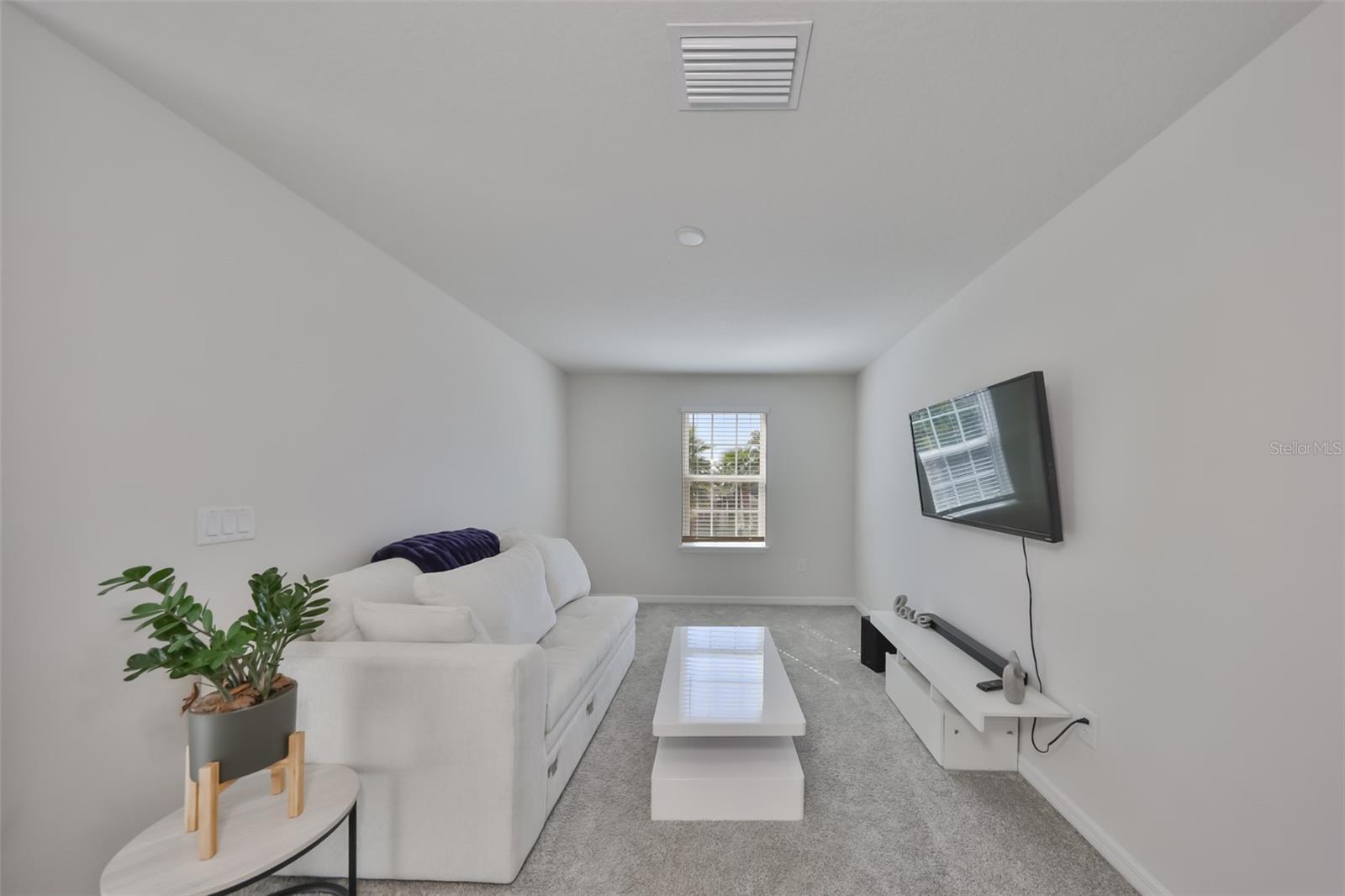 LUCAYA LAKE CLUB PH 4A - Residential