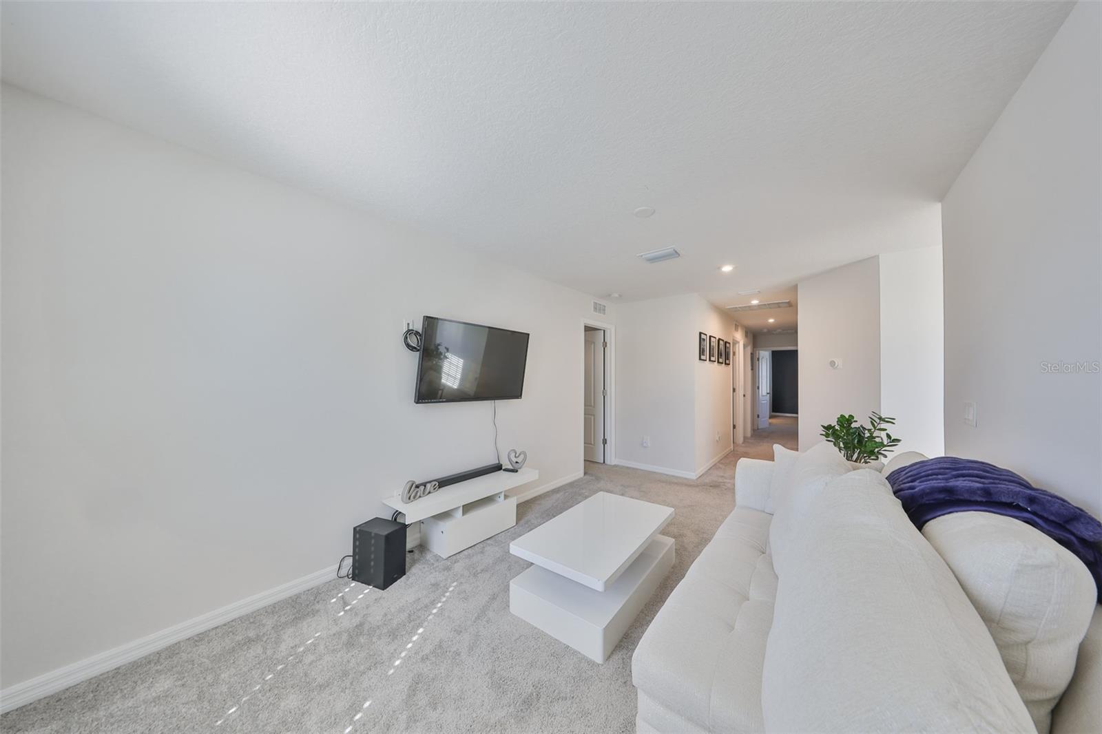 LUCAYA LAKE CLUB PH 4A - Residential