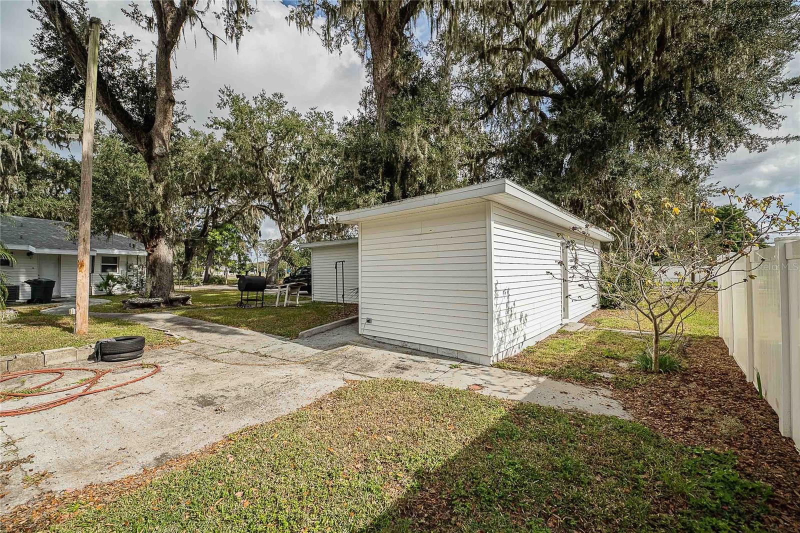 COUNTRY CLUB ADD - Residential