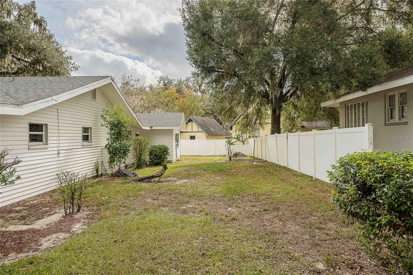 COUNTRY CLUB ADD - Residential