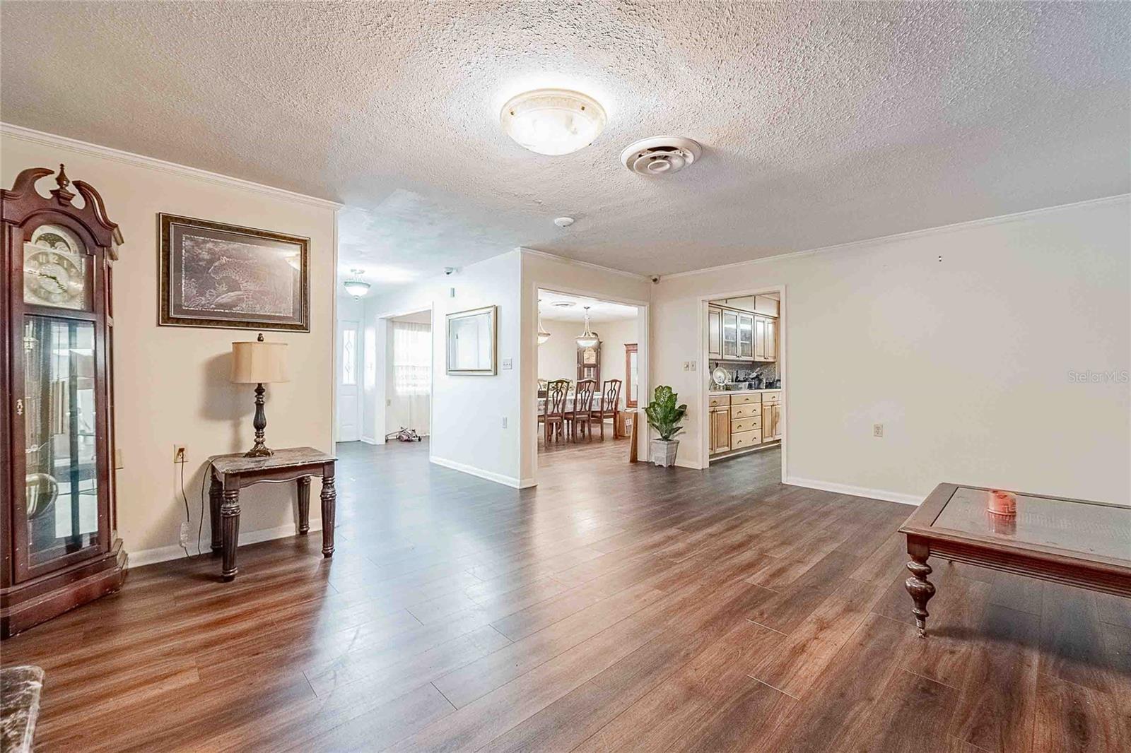 COUNTRY CLUB ADD - Residential