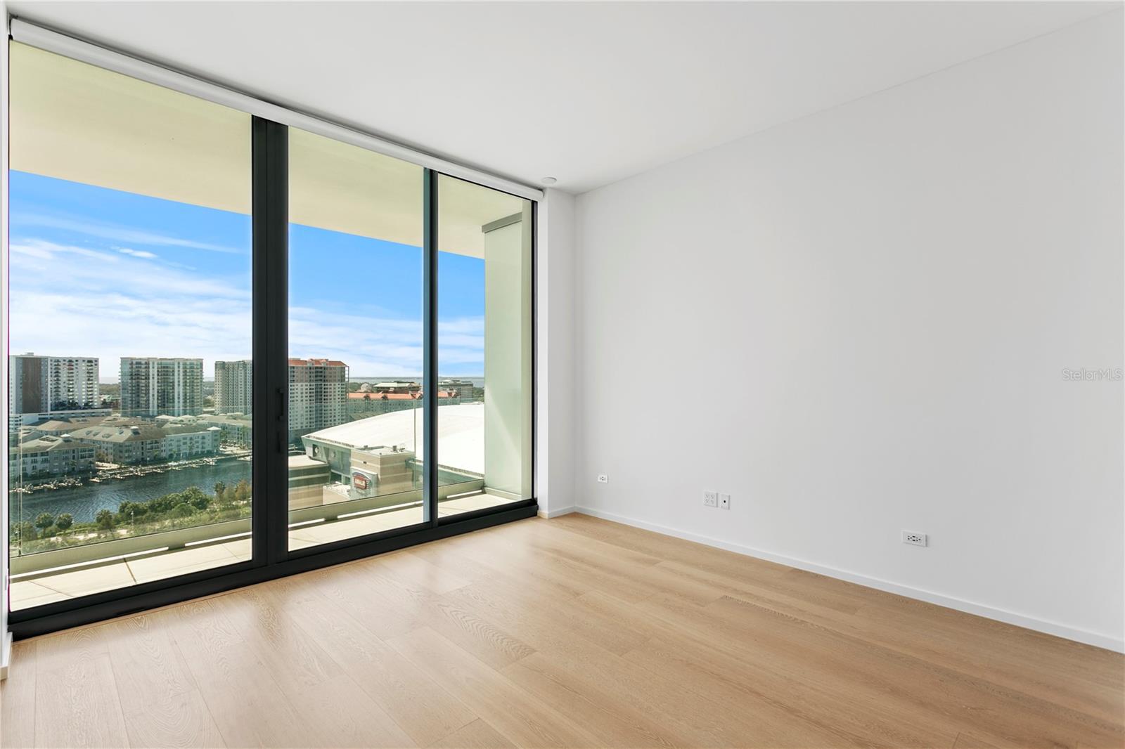 RESIDENCES AT THE TAMPA EDITION - Residential