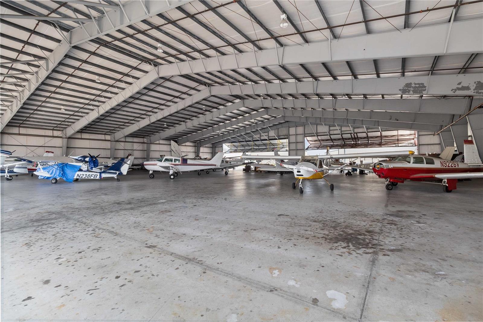 ORLANDOA-APOPKA AIRPORT COML - Commercial Sale