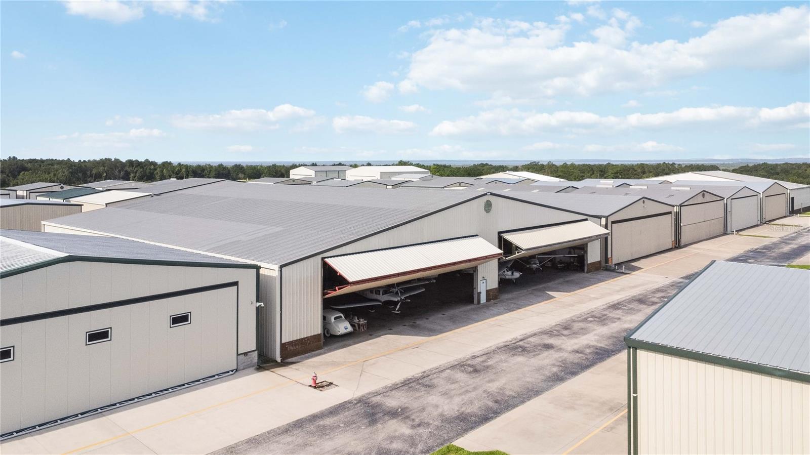 ORLANDOA-APOPKA AIRPORT COML - Commercial Sale