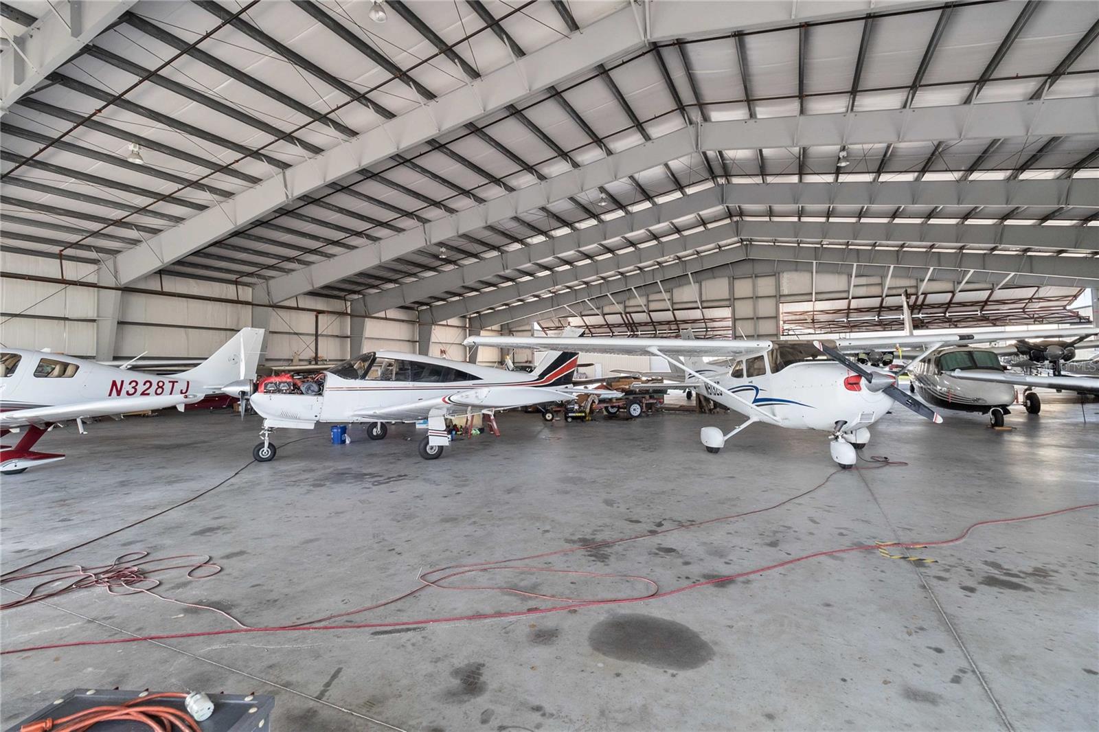 ORLANDOA-APOPKA AIRPORT COML - Commercial Sale