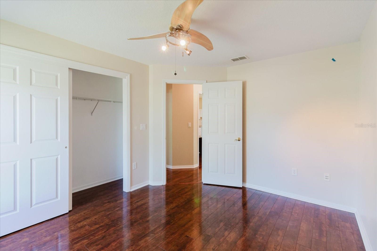 RIVER SIDE VILLAGE - Residential