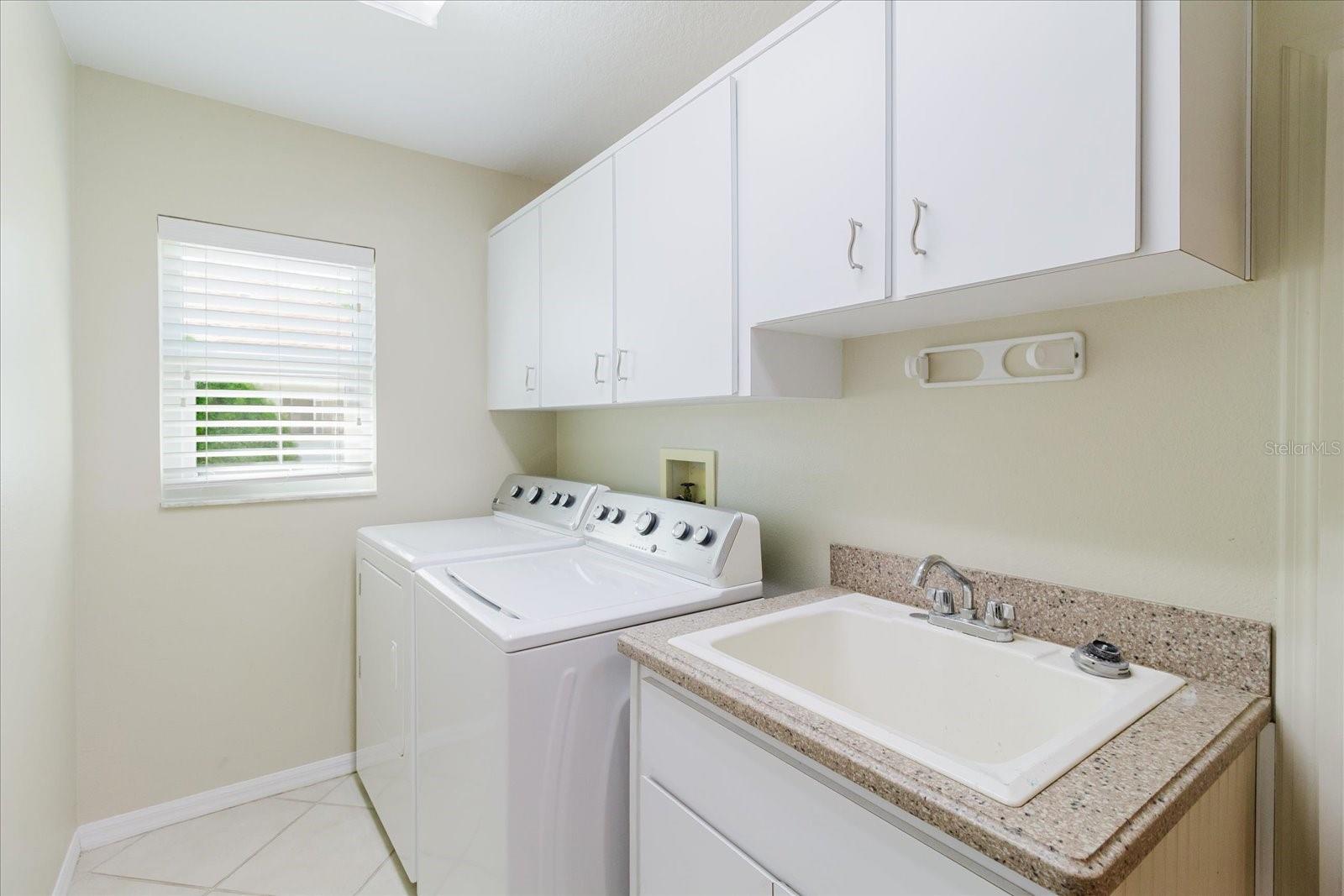 RIVER SIDE VILLAGE - Residential