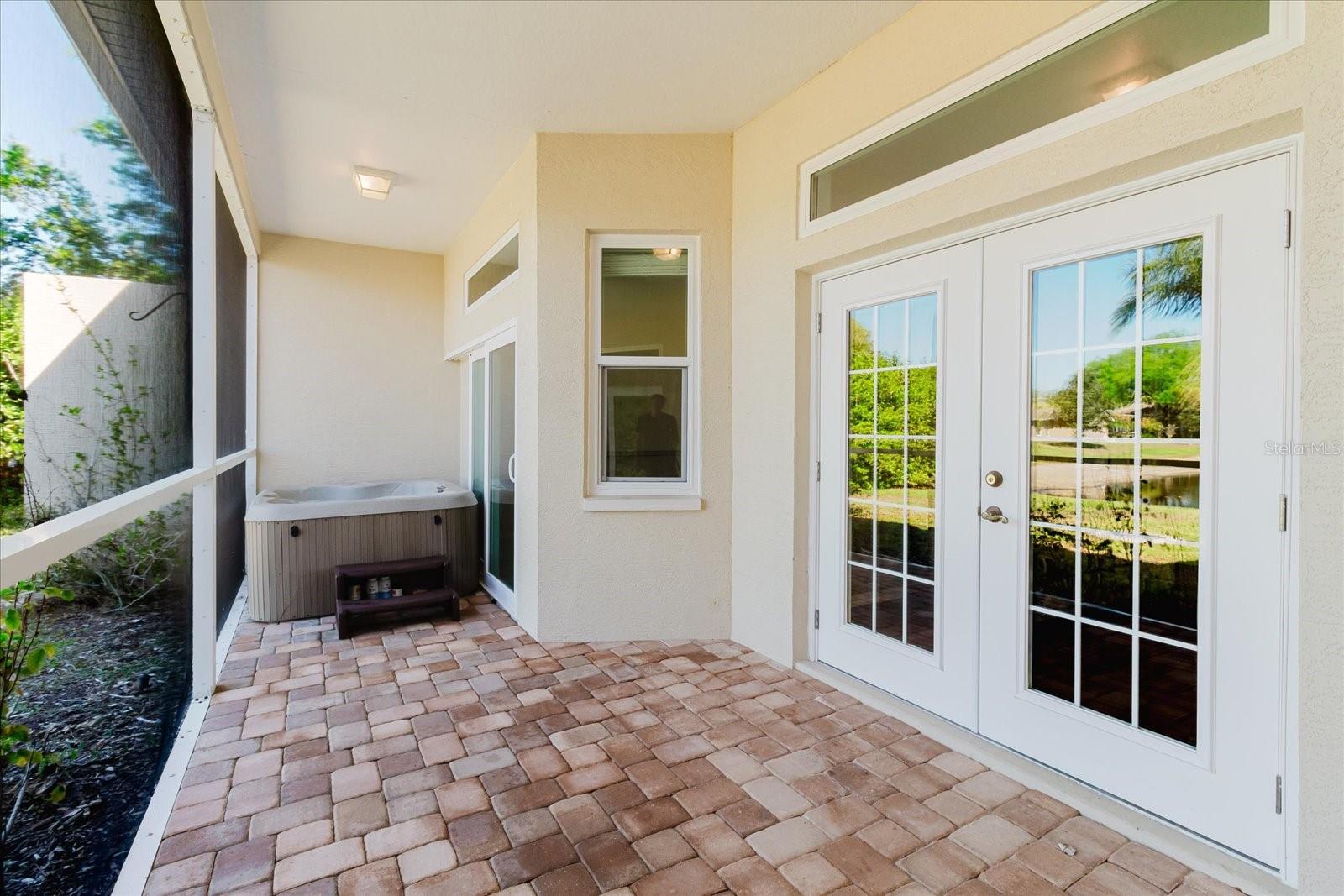 RIVER SIDE VILLAGE - Residential