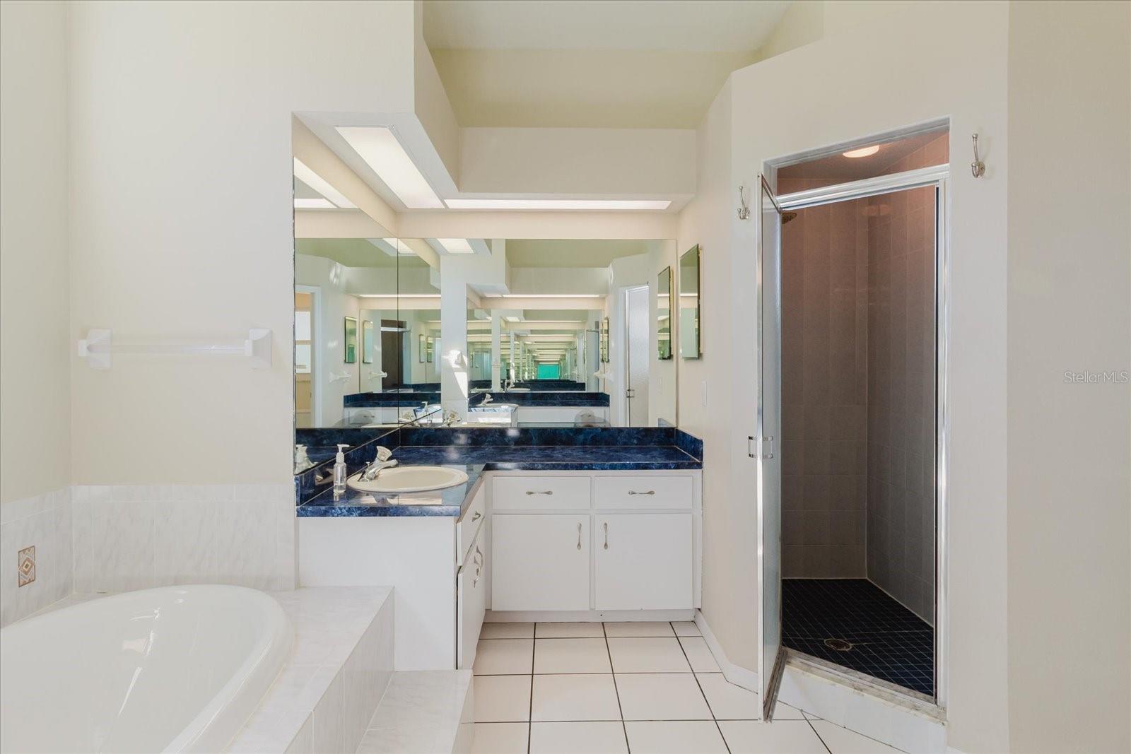 RIVER SIDE VILLAGE - Residential