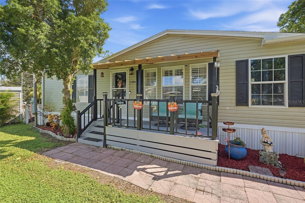 Photo of 11806 SW Spring Lake Drive, Arcadia, FL 34269 (MLS # C7530811)